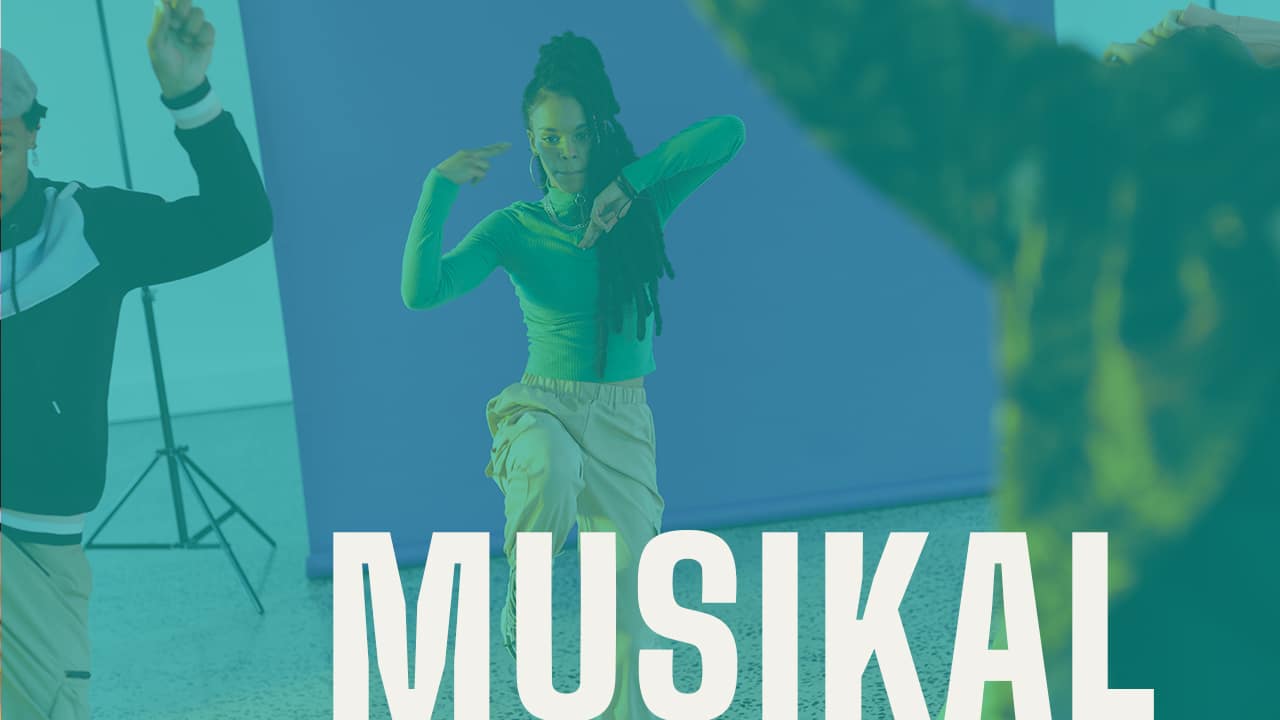 MUSIKAL OG DANS